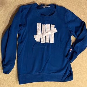 Undefeated size XS crewneck sweatshirt